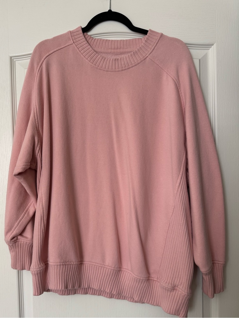 aerie - Soft Pink Crewneck w/ ribbed detail